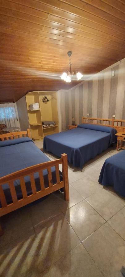 Hostal Del Campo Arevalo Bagian luar foto