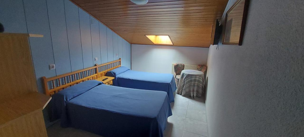 Hostal Del Campo Arevalo Bagian luar foto